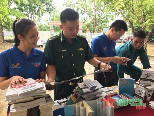 Bộ đội Biên phòng Đắk Lắk tuyên truyền pháp luật tại xã biên giới